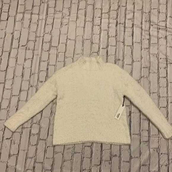 BB Dakota Cozy Crew Neck Ivory Sweater NWT - Picture 5 of 5